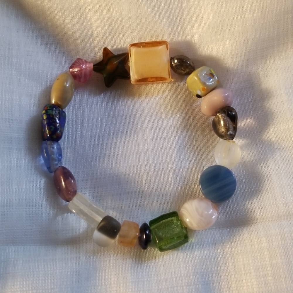 Hand crafted all glass bracelet